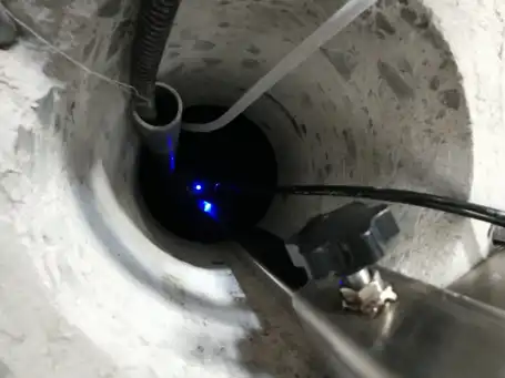 Full-spectrum sensor probe installed in denitrification tank effluent channel